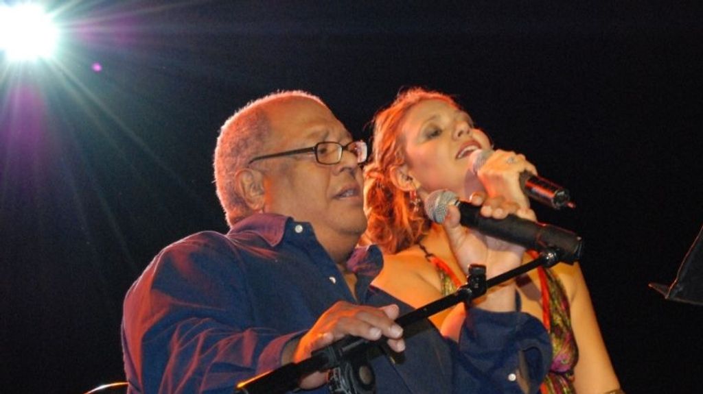 Pablo y Lynn Milanés cantando juntos