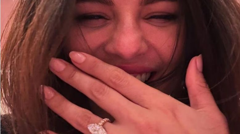 Selena Gomez anuncia su compromiso en Instagram