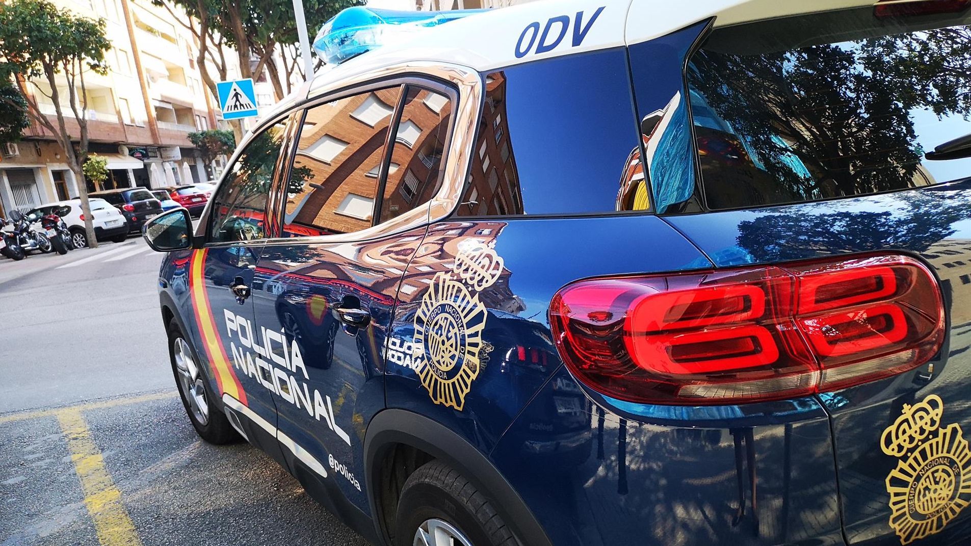 Un vehículo de Policía Nacional