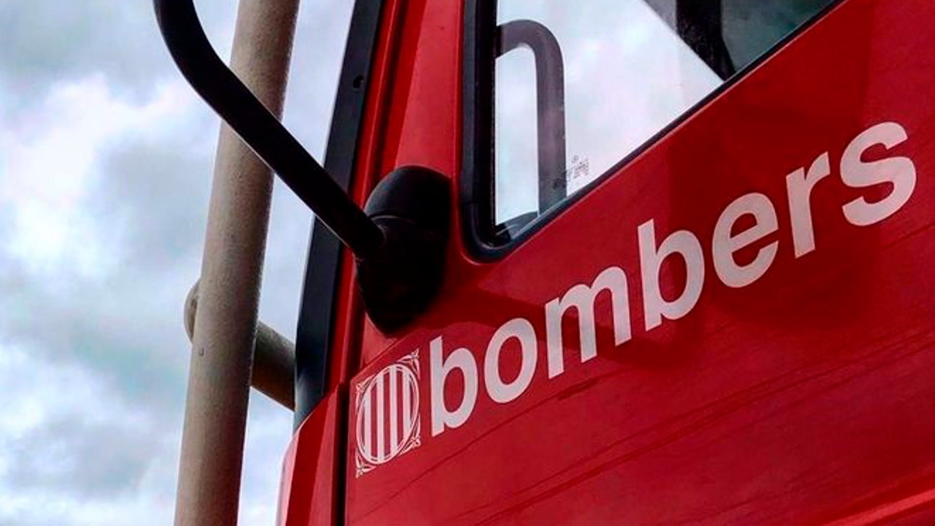 Bomberos piden el cierre de un parque en Cardona: intoxicados tres trabajadores