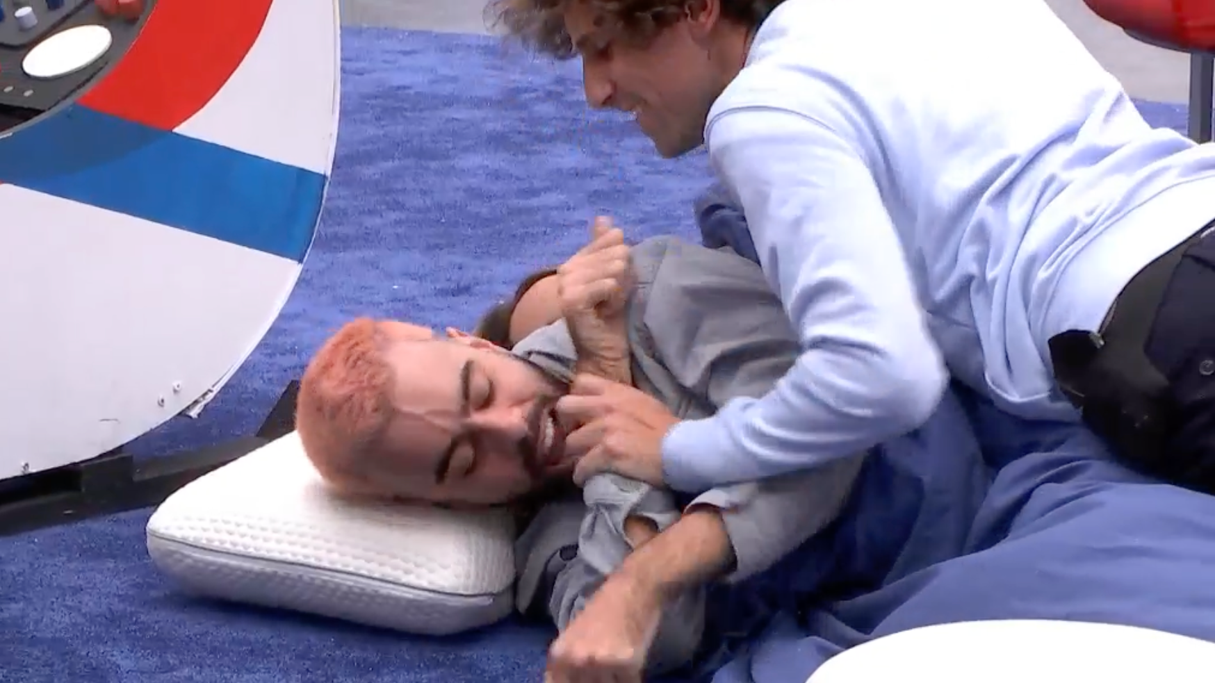 Ruvens, violeta y Óscar