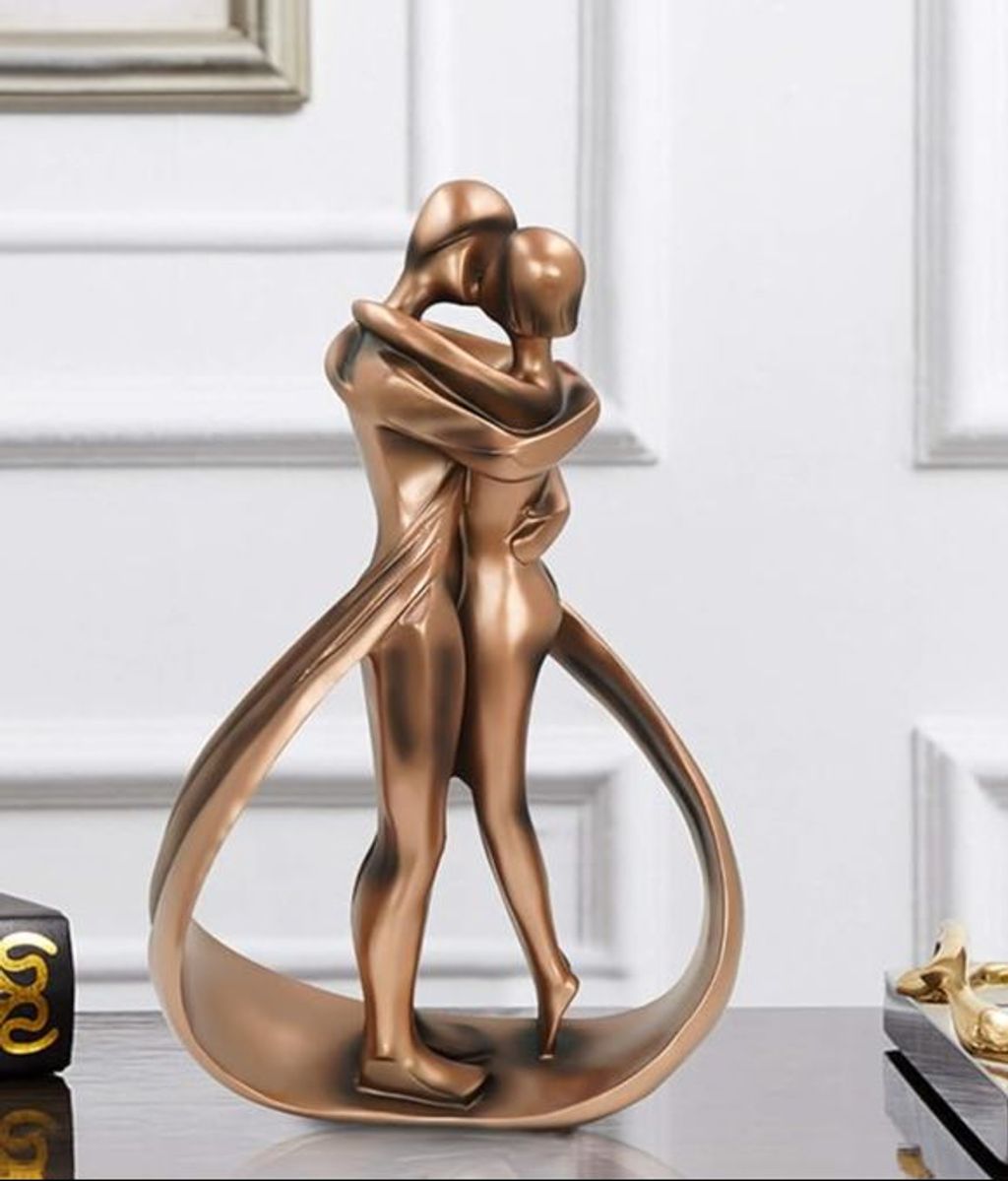 Figura de bronce. FUENTE: Amazon