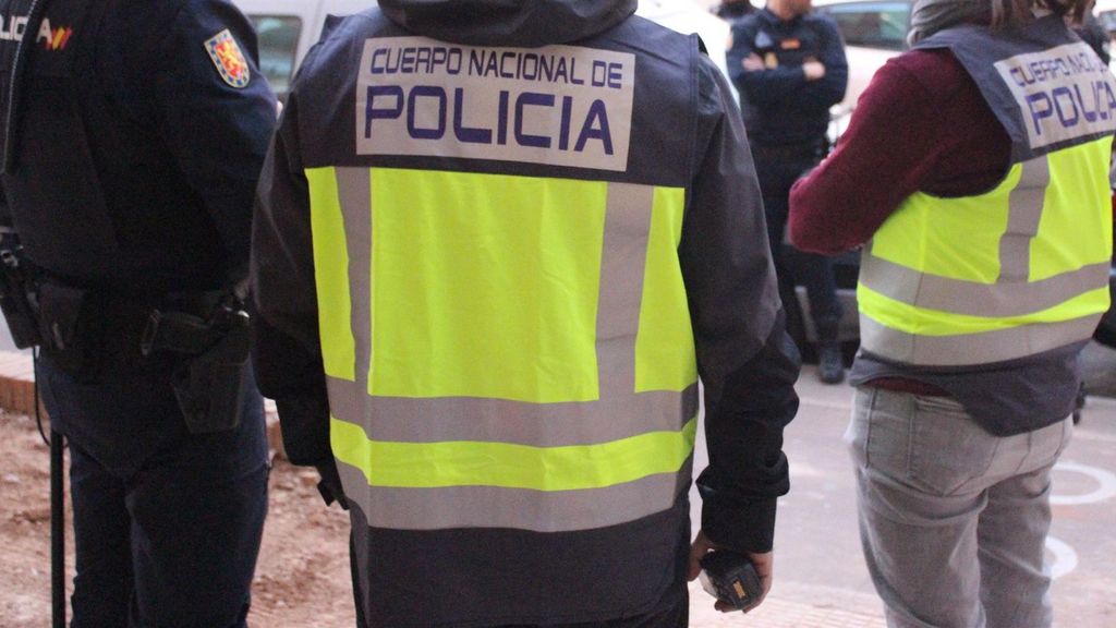 La policía localizó y detuvo al presunto agresor