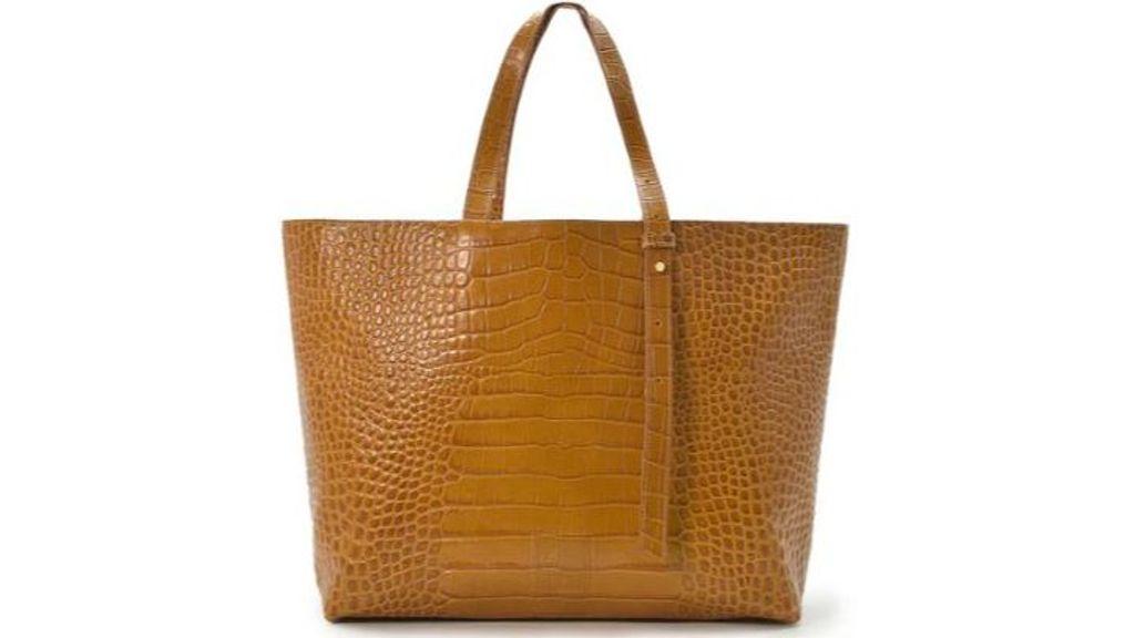 Bolso shopping de mujer de piel grabada en coco caramel. Precio: 279€.