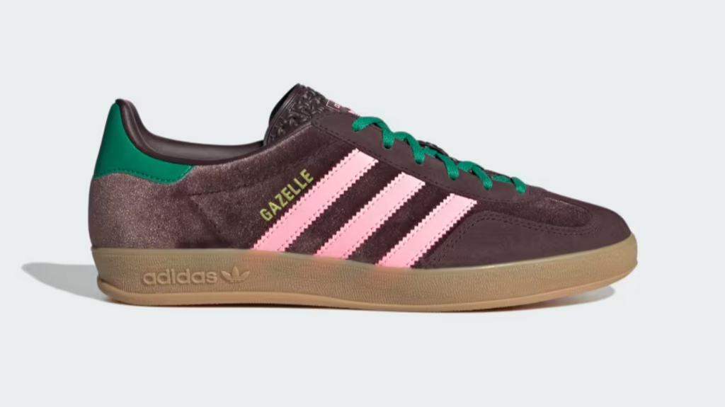 Gazelle con detalles verdes y rosas