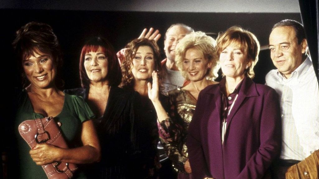 Marisa Paredes, Carmen Maura, Verónica Forqué, Lluís Homar, Tito Valverde y Betiana Blum en 'Reinas'