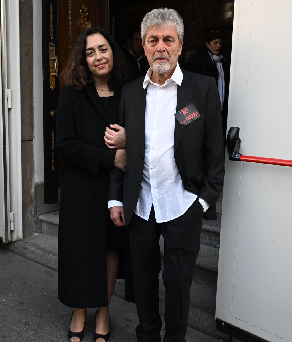 La hija y el hermano de la actriz, María Isasi y Ángel Paredes.