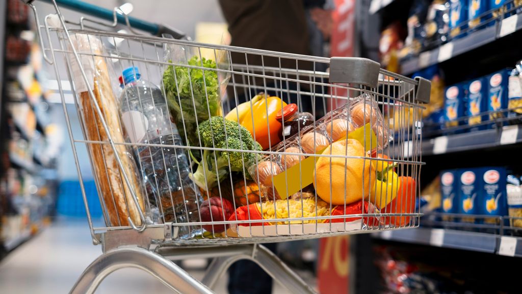 Los supermercados suelen usar trucos para incitar a compras por impulso