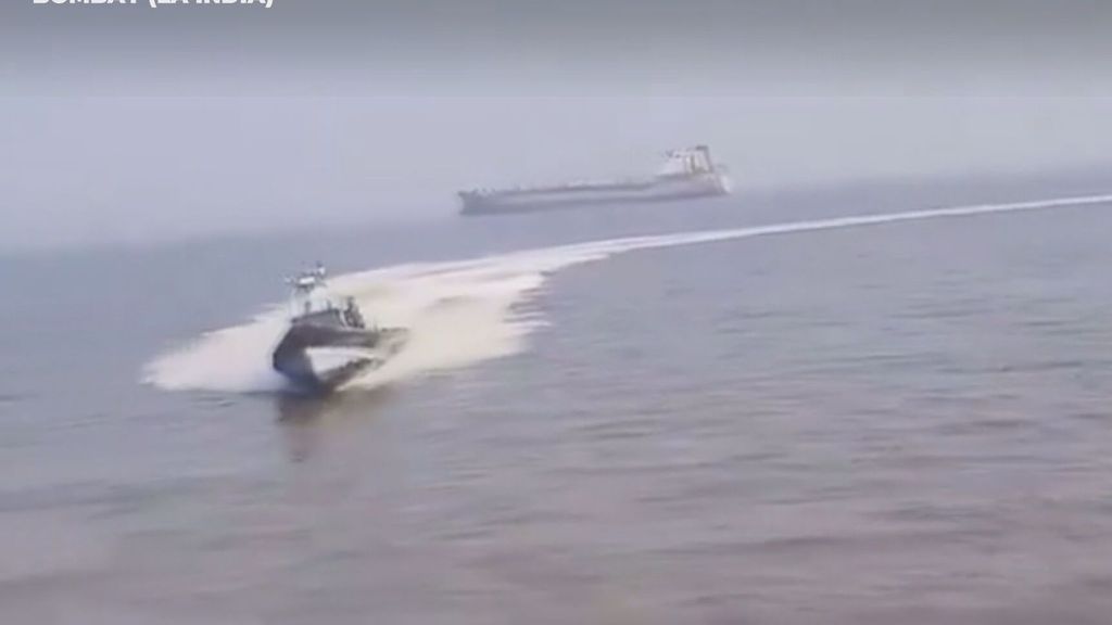 Accidente entre dos barcos en la India