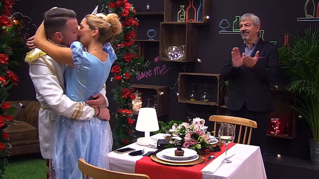 'First dates' lleva casi nueve años repartiendo amor