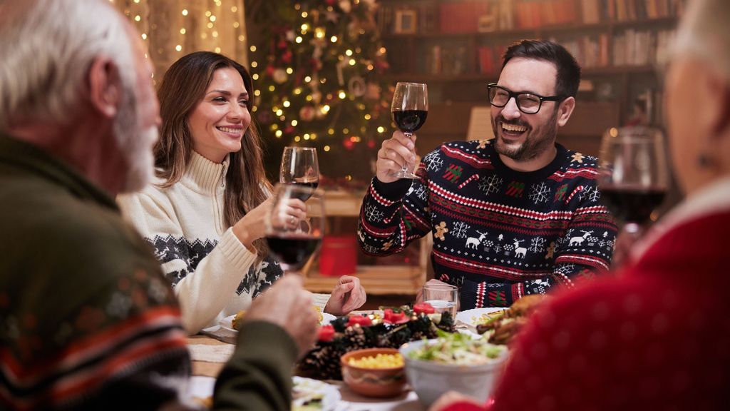 Sí, puedes sobrevivir a las cenas navideñas siendo experto en vinos