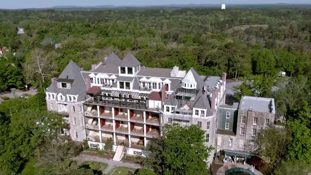 La gran maldición del Hotel Crescent, en Arkansas: ''Dicen que es el más encantado de Estados Unidos''