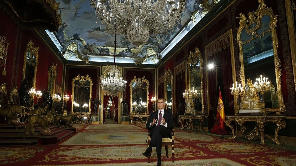 El mensaje del rey Felipe VI de Navidad en el Palacio Real, en 2015.