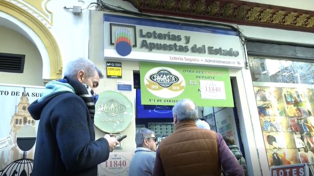 Las administraciones de lotería se llenan de afortunados