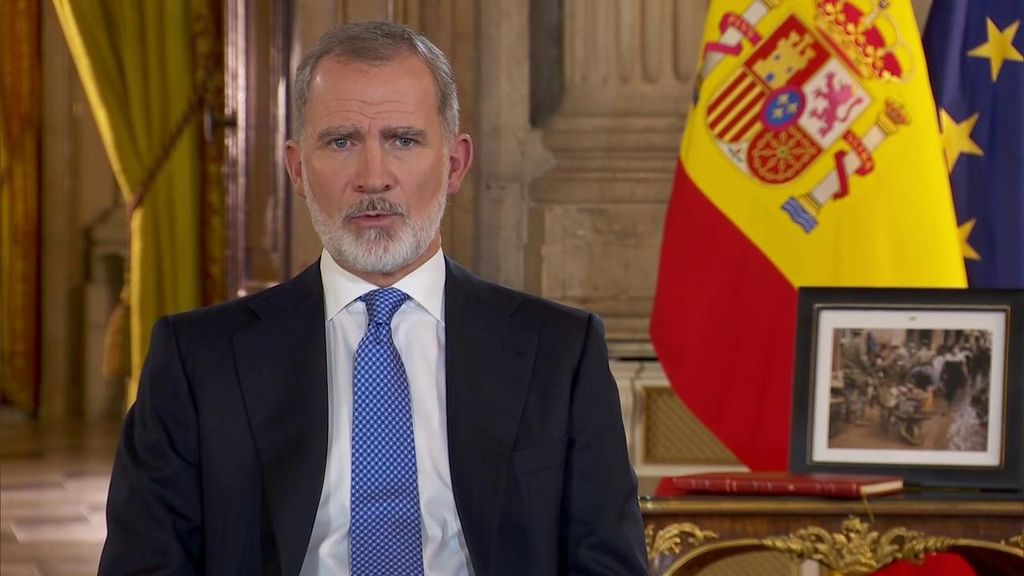 El rey Felipe VI pronuncia su tradicional discurso de Navidad desde el Palacio Real