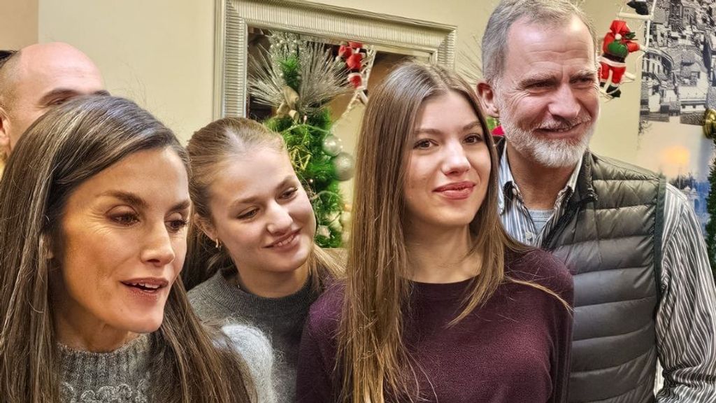 Los reyes y sus hijas comieron en un restaurante de El Palmar