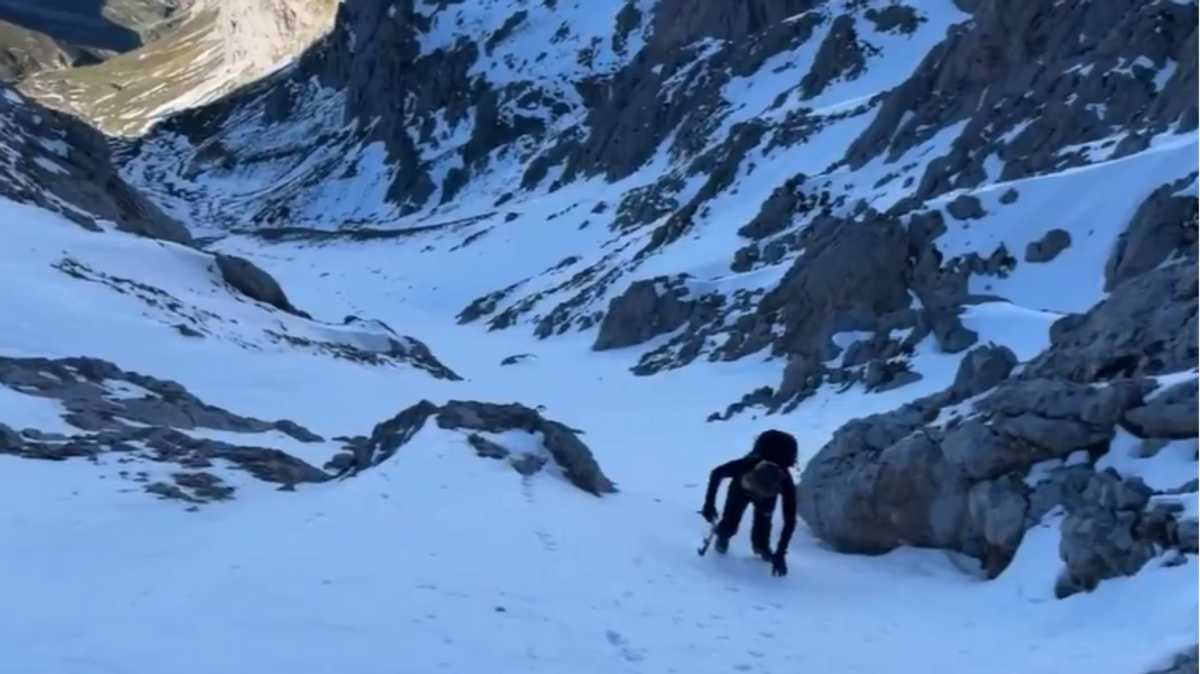 El guarda que advirtió al joven leonés desaparecido en los Picos de Europa: "No llevaba material de invierno, ni piolet, ni crampones"