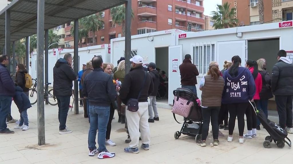 El Gobierno prorrogará el permiso de residencia a los extranjeros afectados por la DANA