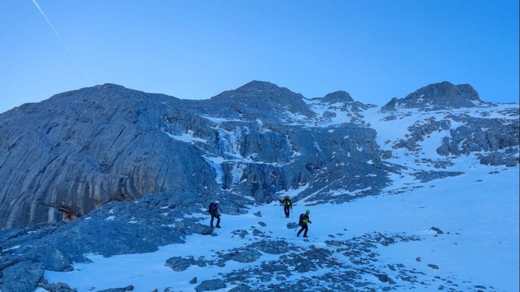 El Grupo de Rescate Especial de Intervención en Montaña de Sabero (León) durante la búsqueda.