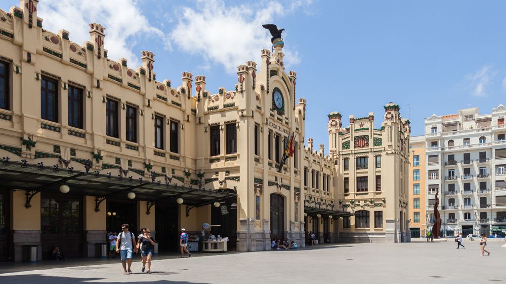 Estación del Norte, Valencia, España, 2014 06 30, DD 123