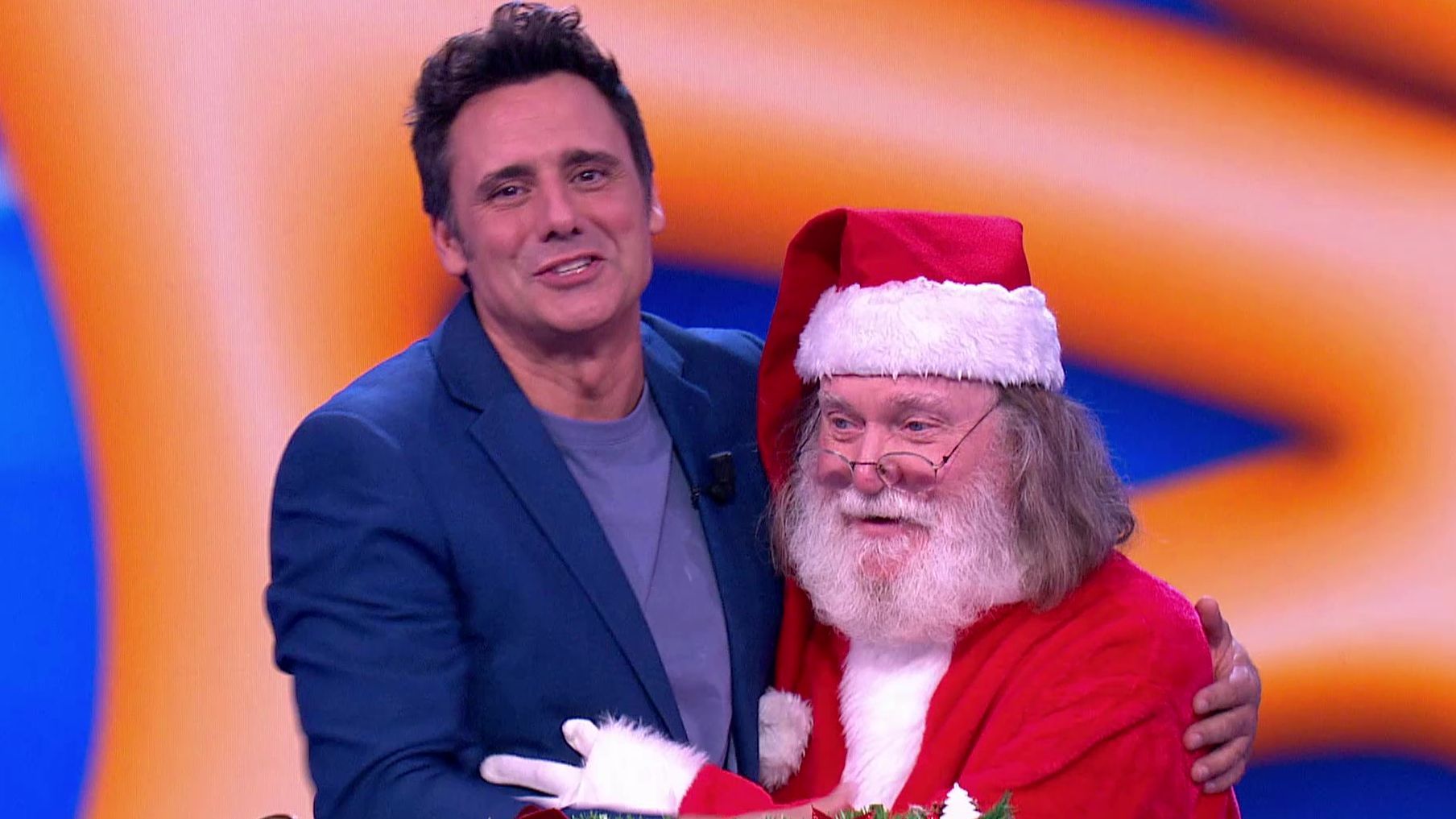 ¡Papá Noel en plató! La ternura de Ion Aramendi tras esta visita tan especial: "Me emociona mucho" ¡Papá Noel en plató! La ternura de Ion Aramendi tras esta visita tan especial: "Me emociona mucho"