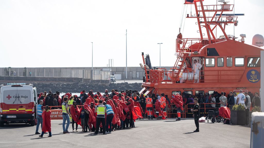 Canarias cierra la última semana del año con la llegada de 1.933 migrantes y a la espera de consenso