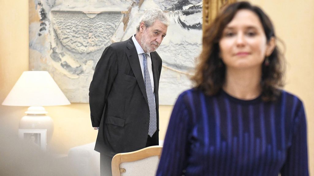 Archivo - La presidenta de la Comunidad de Madrid, Isabel Díaz Ayuso, y el jefe de gabinete de Ayuso, Miguel Ángel Rodríguez