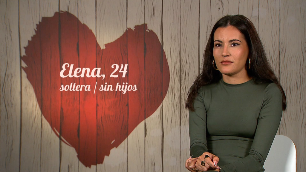 Elena se presenta ante las cámaras de 'First Dates'