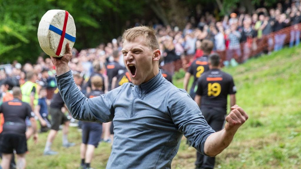 Cheese rolling