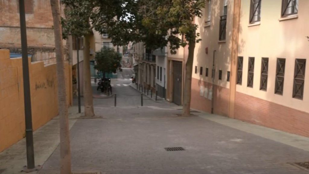 Investigan la caída al vacío de una mujer de 55 años desde un tercer piso en Málaga