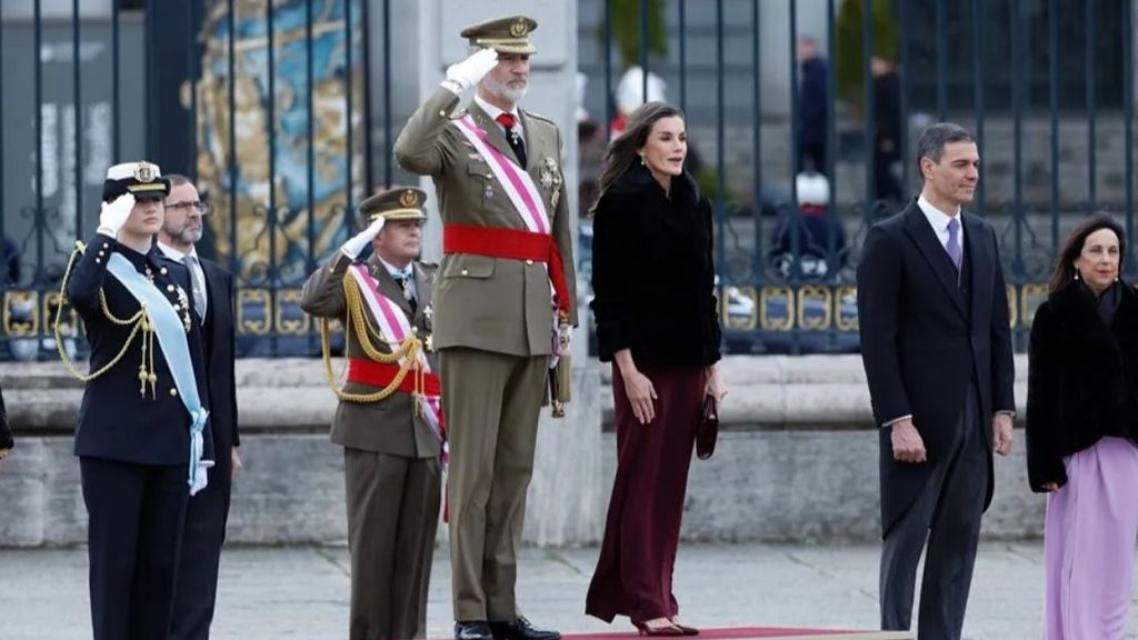 Los reyes y la princesa Leonor presiden la Pascua Militar en el Palacio Real