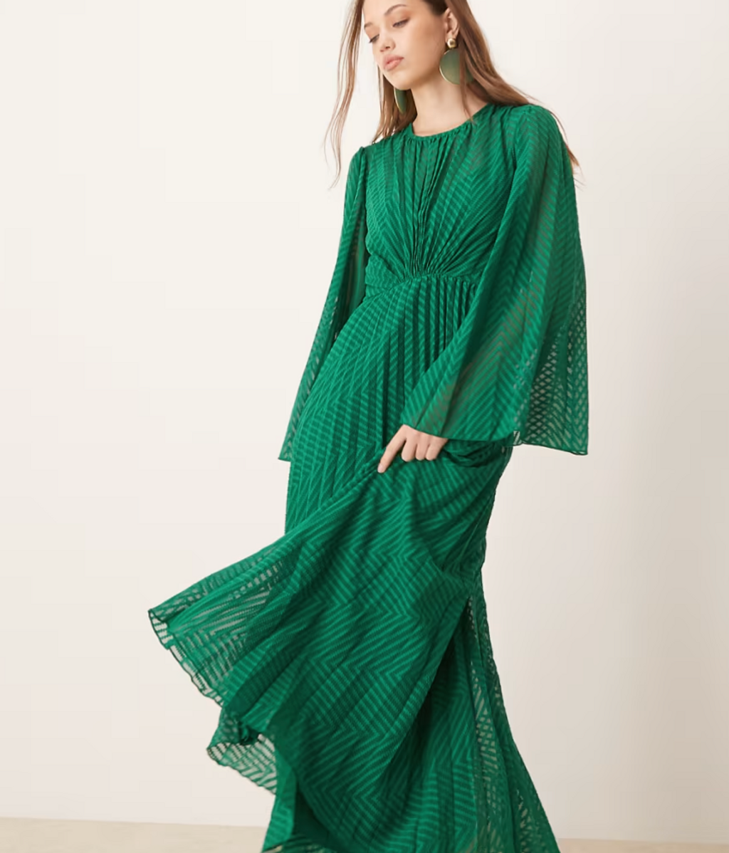 Vestido verde plisado