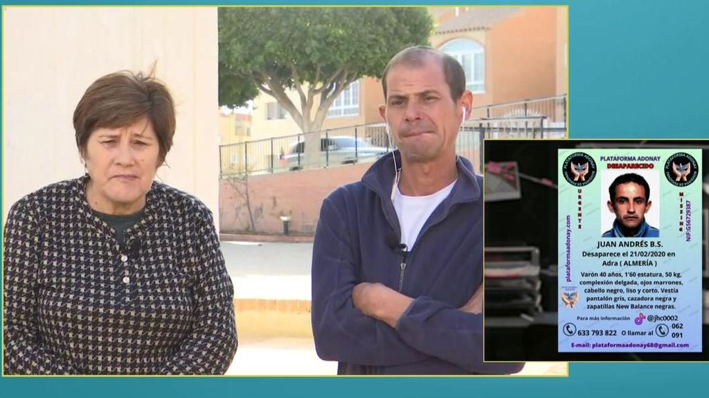 María Luisa y Antonio, madre y hermano de Juan Andrés