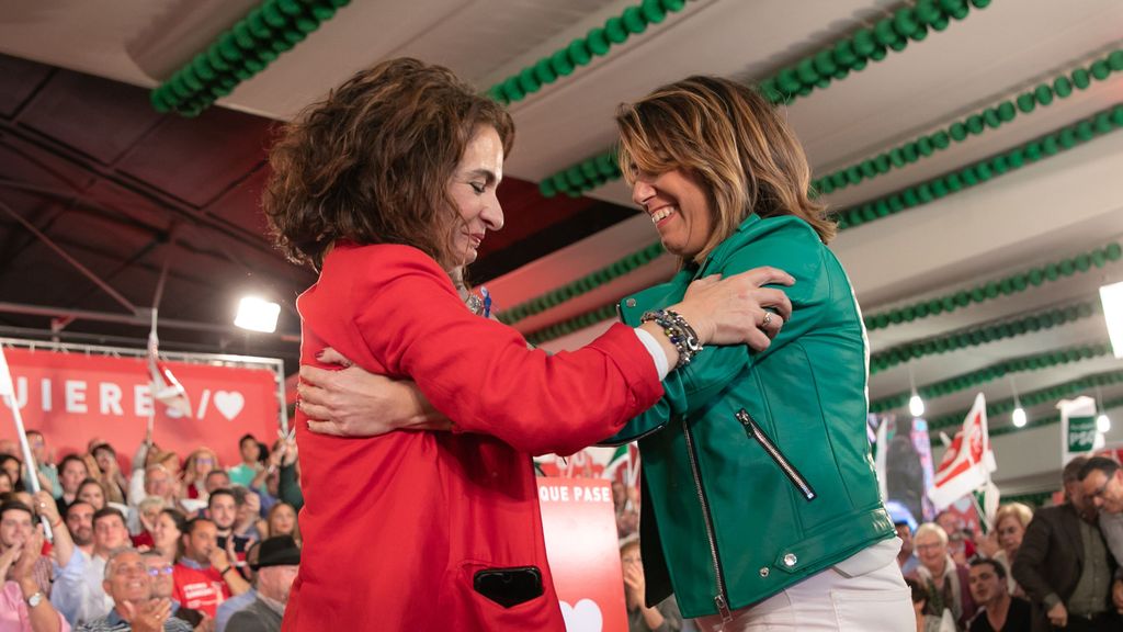 Susana Díaz y María Jesús Montero en un acto de campaña del PSOE