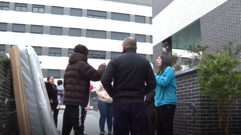 Vecinos de una urbanización de lujo de Carabanchel denuncian la okupación de 28 de estos pisos