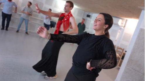 El novio aprendiendo a bailar flamenco