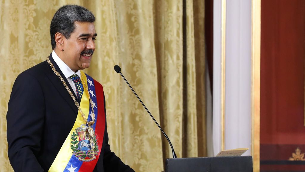 Maduro jura como presidente de Venezuela pese a las denuncias de fraude: "Es una gran victoria para la democracia"