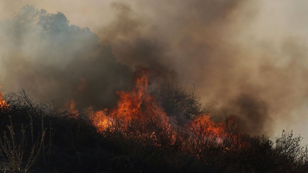 Ascienden a once los muertos por los incendios en Los Ángeles