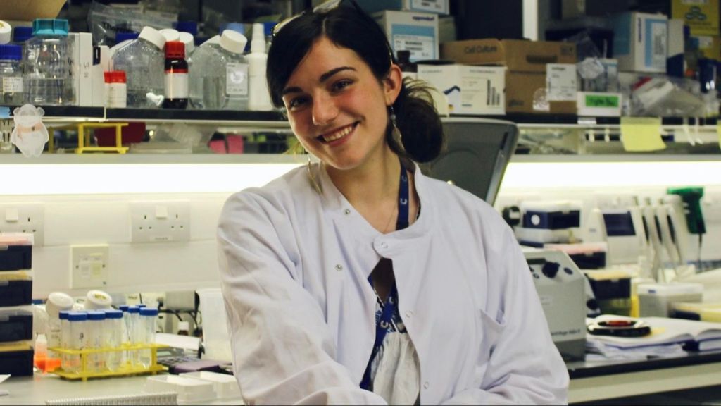 Isabel Esaín, la zaragozana ganadora del premio Cambridge a la tesis doctoral del año