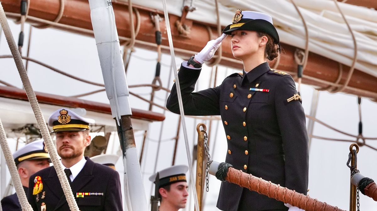 La princesa Leonor zarpa en el Juan Sebastián Elcano