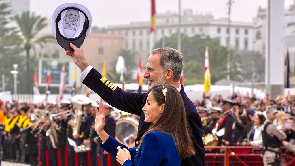 Los reyes despiden a Leonor, que ha zarpado en ElCano