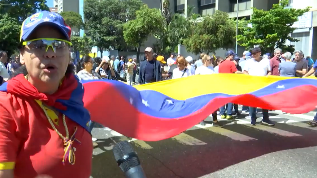 Miles de opositores venezolanos, desesperanzados tras la toma de posesión de Nicolás Maduro