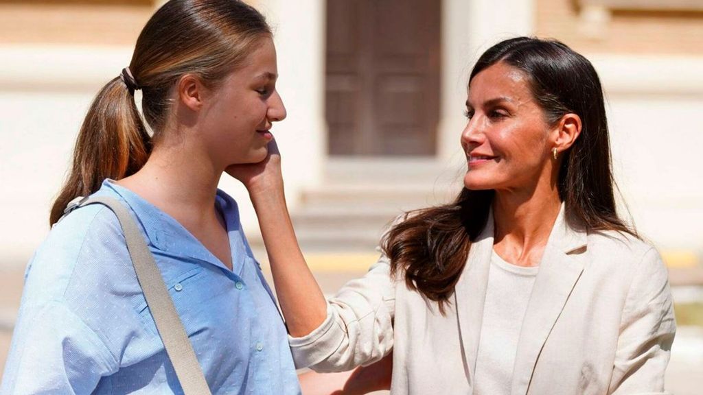 Exclusiva | La razón por la que la Reina Letizia no quería que su hija Leonor participara este verano en las regatas Fiesta 2025 Top Vídeos 440