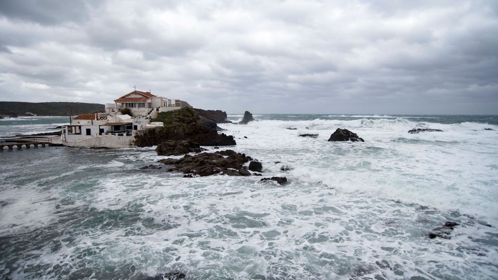 Menorca, aislada por vía marítima