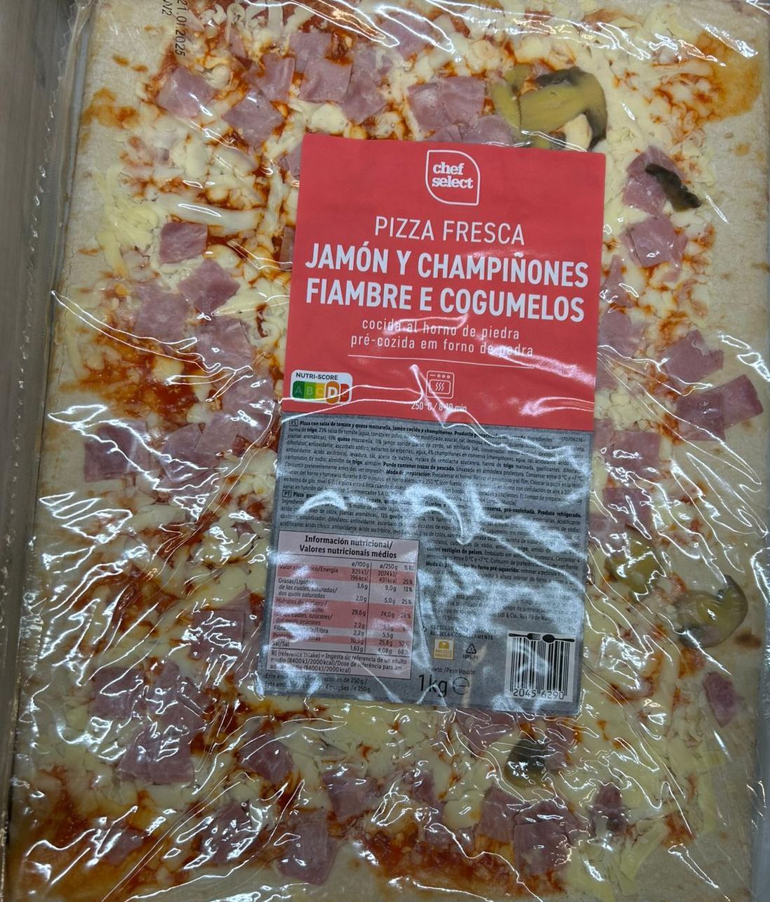 Pizza de champiñones y jamón