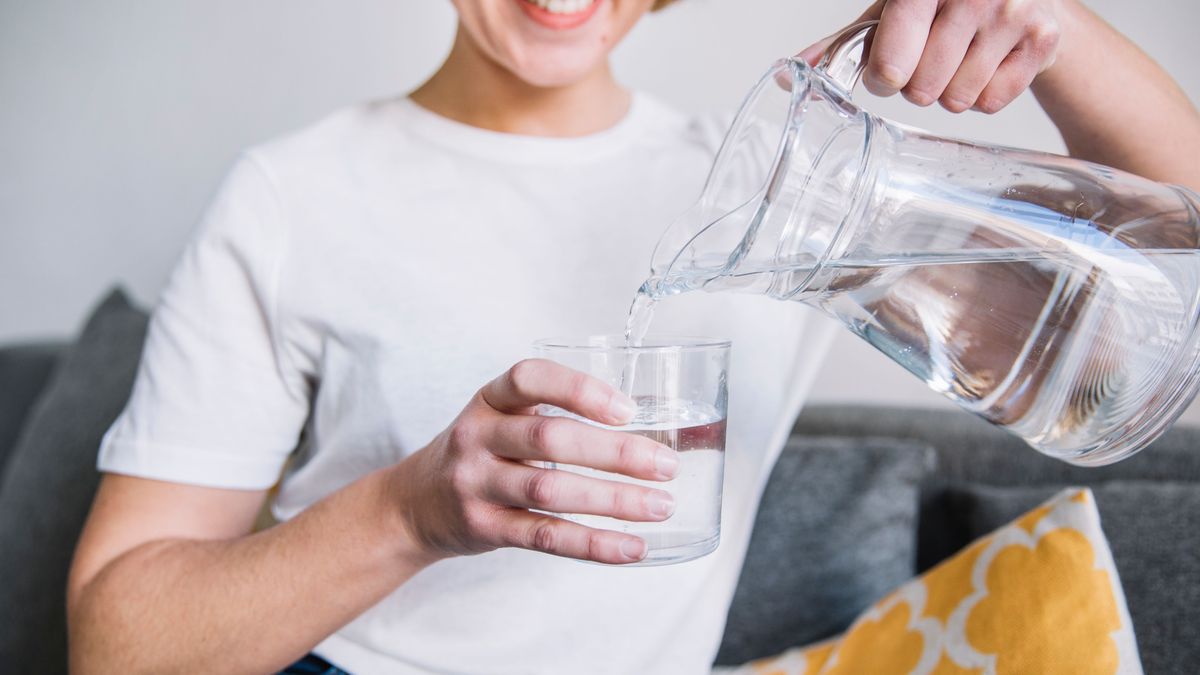 Tomar la cantidad recomendada de agua es esencial