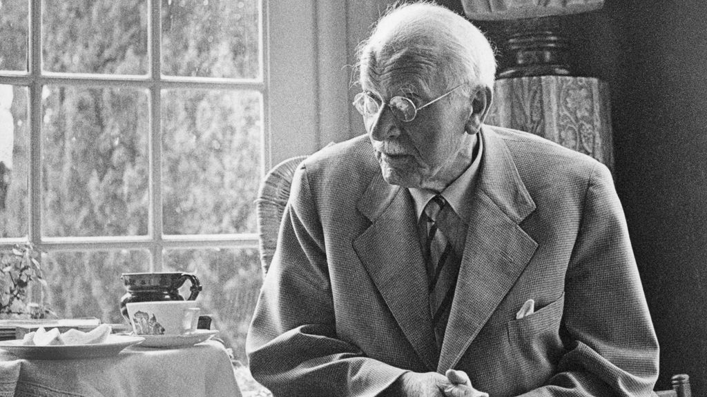 El psiquiatra y psicoanalista suizo Carl Gustav Jung (1875-1961)