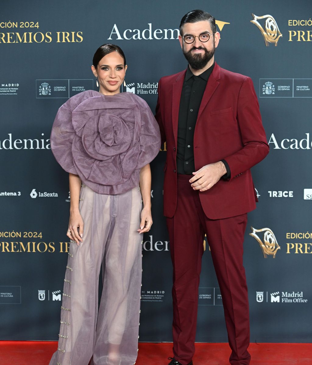 Manu Sánchez y su pareja en los premios.