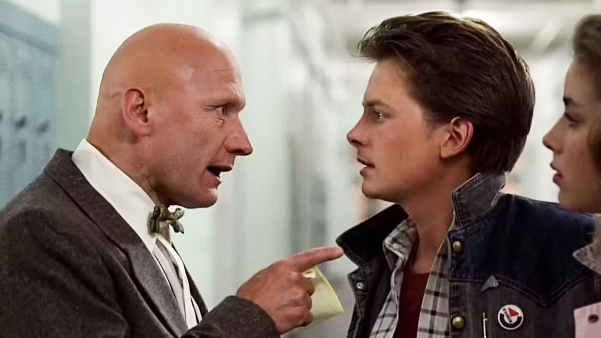 Marty McFly se reencuentra con el señor Strickland