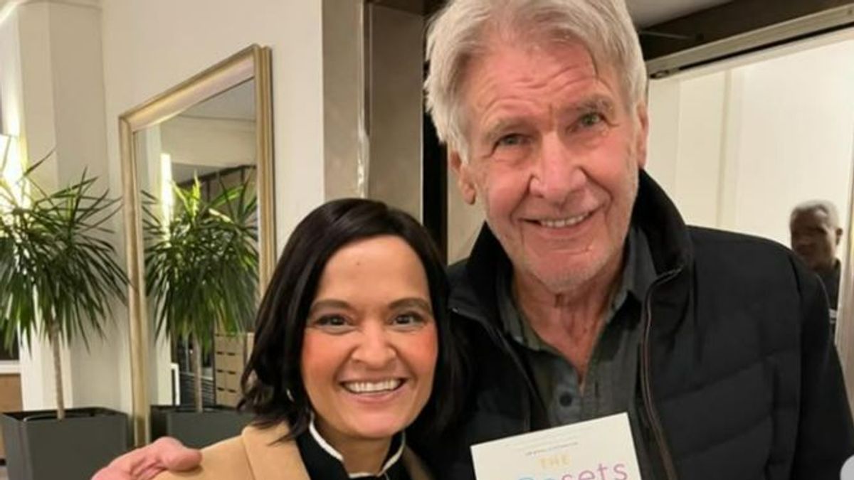 Aditi Nerurkar y Harrison Ford